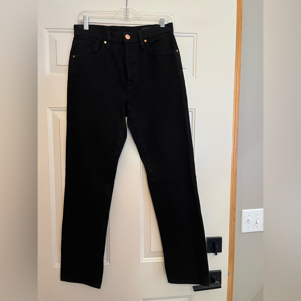 Women’s Goldsign black denim gold button fly straight leg like new jean.Size 26